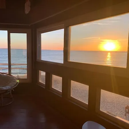Beach Apartment - Ocean Sunset Full View Meschers-sur-Gironde Exterior photo